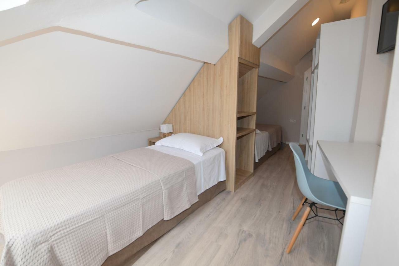 Promenade Hotel 3*